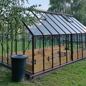 Грядки в теплицу и паркет / Раменский район // Июнь 2023