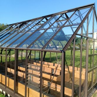 Грядки и паркет в теплицу / Серпуховский район // Май 2024