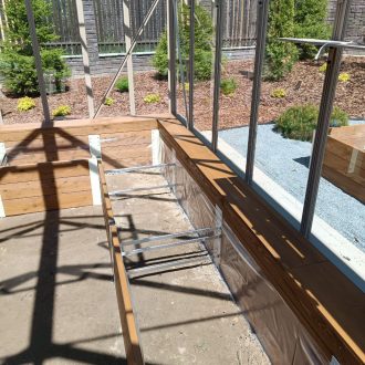 Компактная теплица и грядка / КП Новое Семкино — Рязанская область // Май 2024