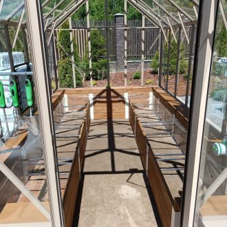 Компактная теплица и грядка / КП Новое Семкино — Рязанская область // Май 2024