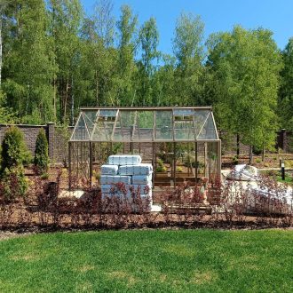 Компактная теплица и грядка / КП Новое Семкино — Рязанская область // Май 2024