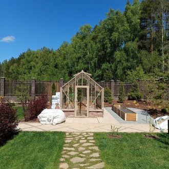 Компактная теплица и грядка / КП Новое Семкино — Рязанская область // Май 2024