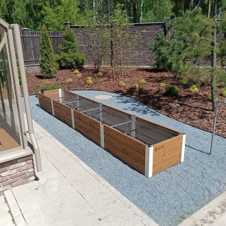 Компактная теплица и грядка / КП Новое Семкино — Рязанская область // Май 2024