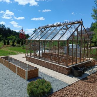 Компактная теплица и грядка / КП Новое Семкино — Рязанская область // Май 2024