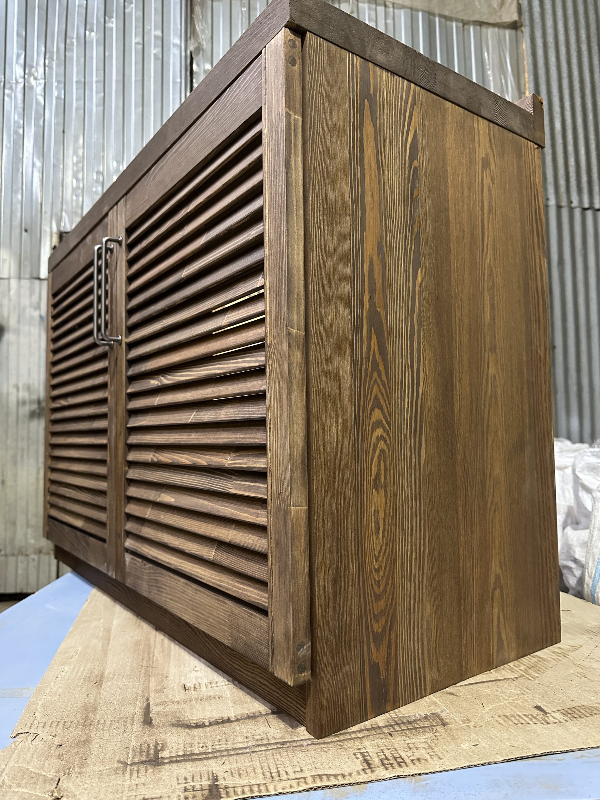 Контейнерное озеленение — деревянные кашпо, сундуки, скамеечки от ЭкоДеко