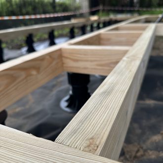 Открытая терраса из лиственницы / Мэдисон Парк // Июнь 2025