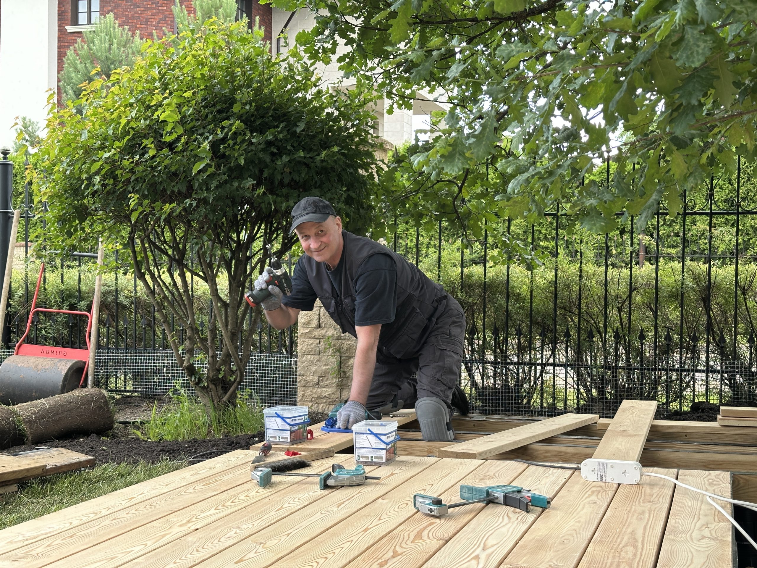 Открытая терраса из лиственницы / Мэдисон Парк // Июнь 2025