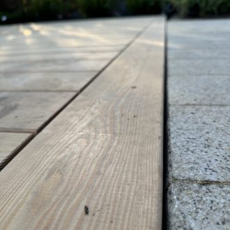 Открытая терраса из лиственницы / Мэдисон Парк // Июнь 2025