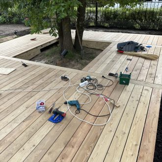 Открытая терраса из лиственницы / Мэдисон Парк // Июнь 2025