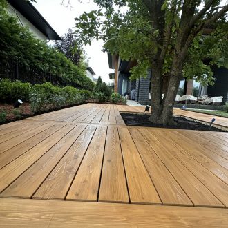 Открытая терраса из лиственницы / Мэдисон Парк // Июнь 2025