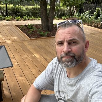 Открытая терраса из лиственницы / Мэдисон Парк // Июнь 2025